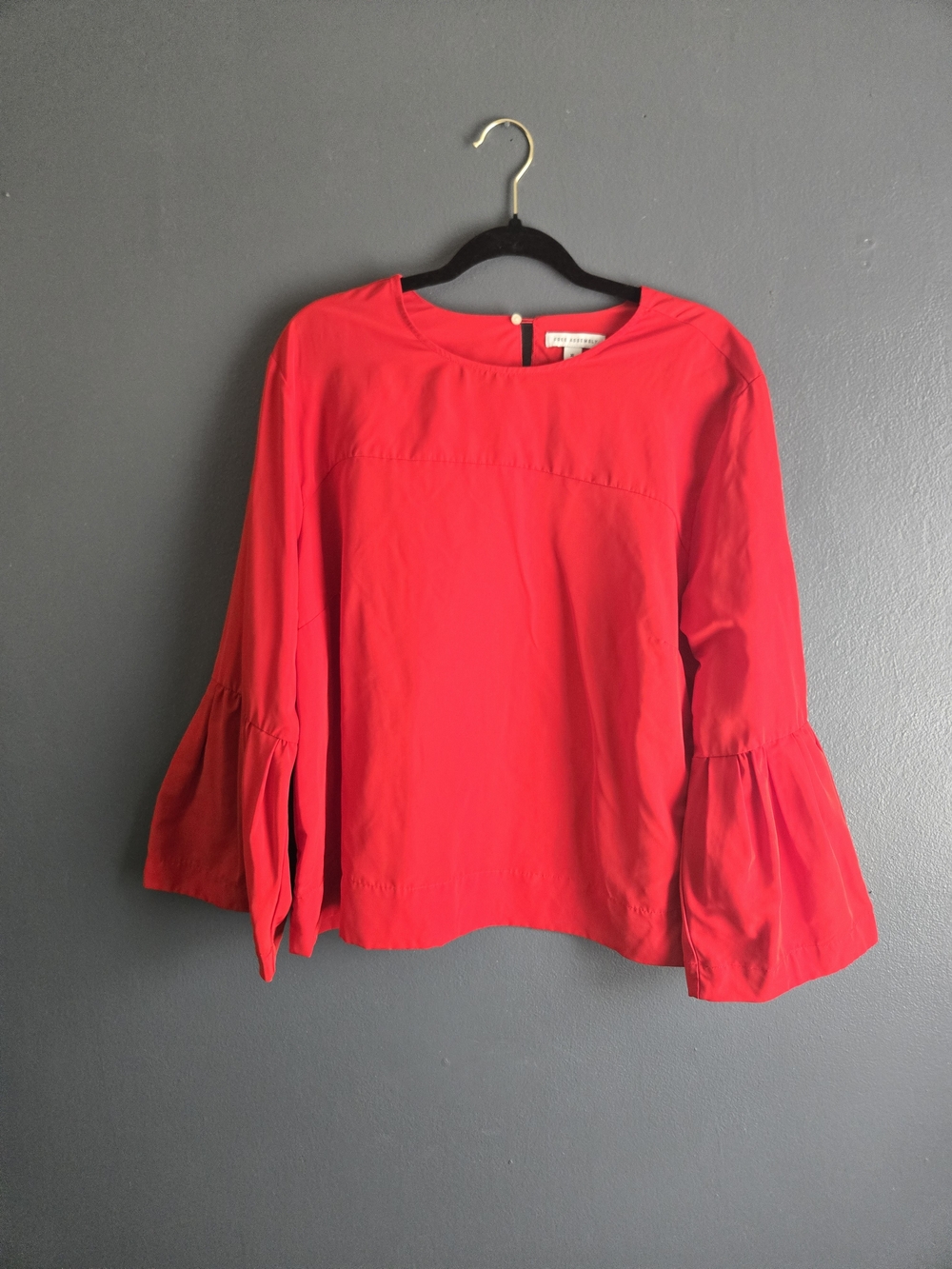Free Assembly Red Bell-Sleeve Round Neck Blouse XL - Picture 6 of 8